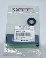 Load image into Gallery viewer, KLX 150 Kick Starter Seal Oil 92049-1565